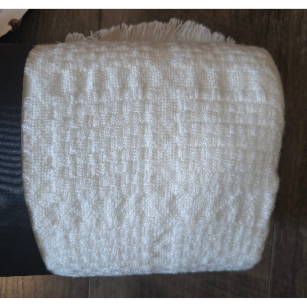 Hearth & Hand with Magnolia Cream White Basketweave Fringed Throw Blanket 50x60 - Picture 7 of 7